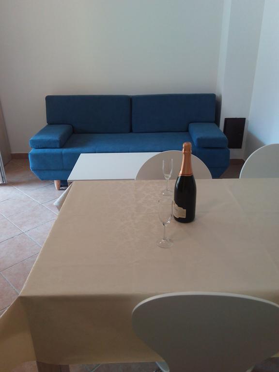 Apartmani Svjetionik Umag Ngoại thất bức ảnh